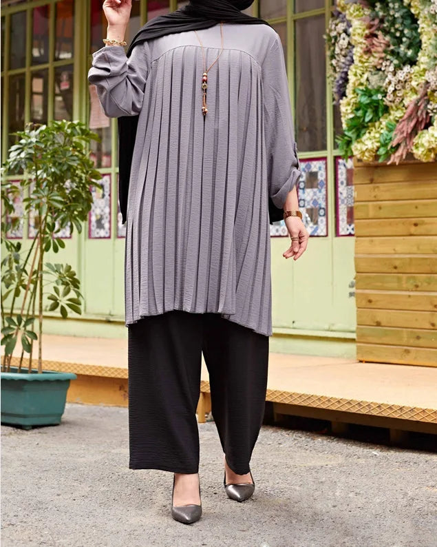 Women's Pleated Tunic with Adjustable Sleeves